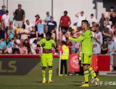 九游体育-库里带队打败塞尔维亚